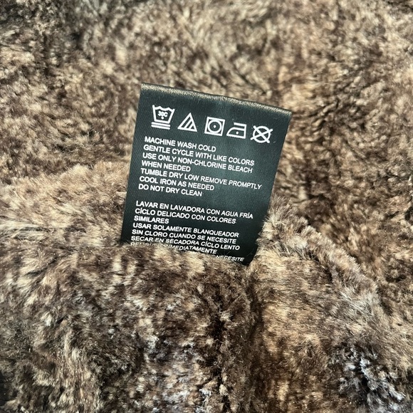 Weatherproof Maroon Zip Up Puffer Vest - Picture 6 of 8